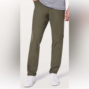 Lululemon men’s ABC Pant Classic 32"
Dark Olive